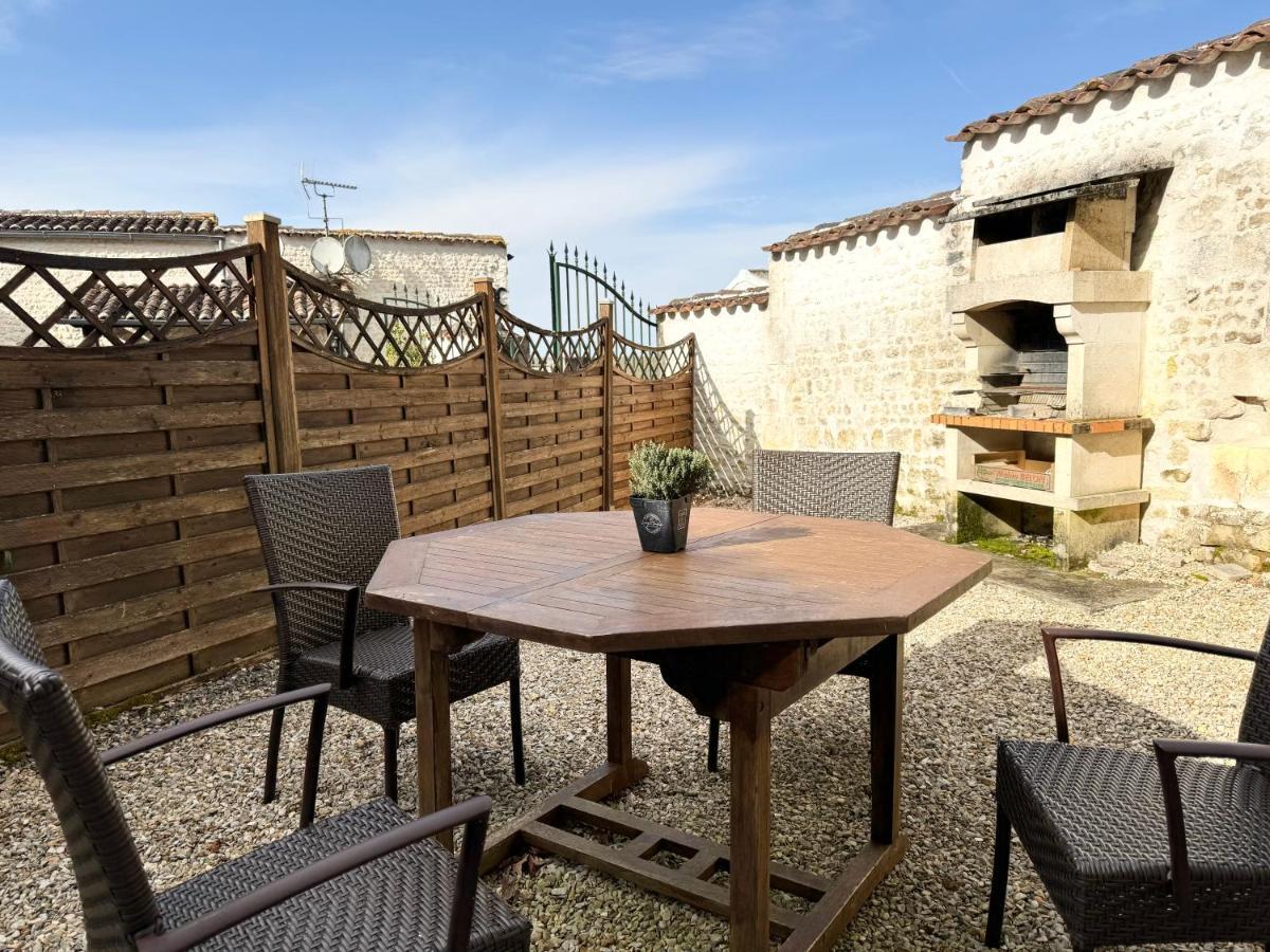 Le Relais De Saint-Preuil, The Originals Relais Vignes Du Cognac Hotel Kültér fotó