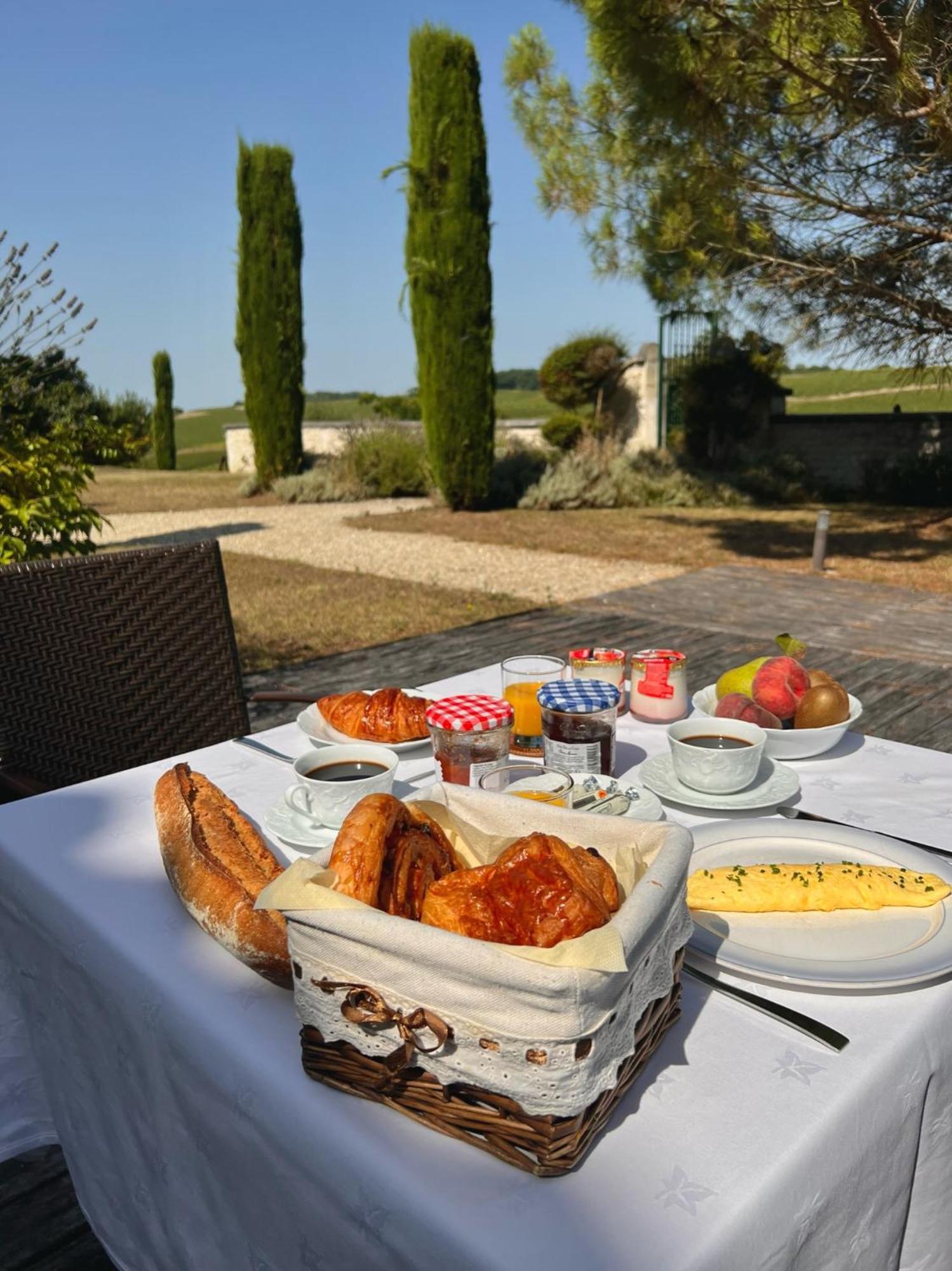 Le Relais De Saint-Preuil, The Originals Relais Vignes Du Cognac Hotel Kültér fotó